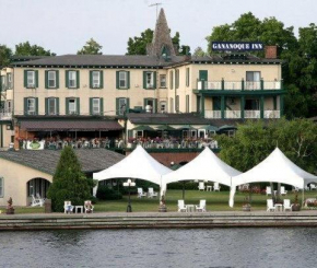 Отель The Gananoque Inn & Spa  Гананоке